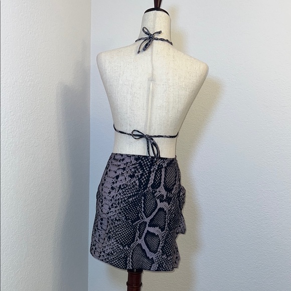 Sexy Snakeskin Weave Cross Tied Rope
Split Swimsuit Bikini Three-Piece.. Size M‎ - Picture 5 of 8